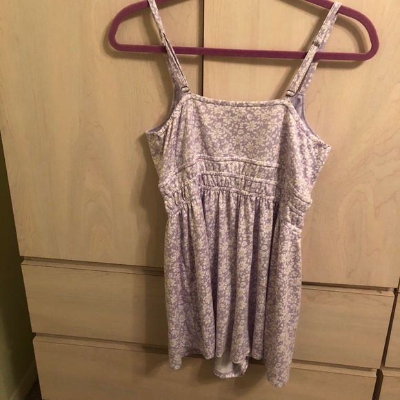 New Hollister Lavender Floral Romper w/ Adjustable Straps - Picture 3 of 3